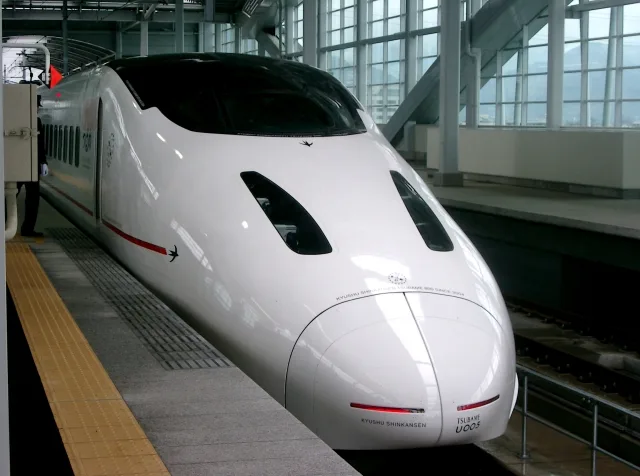 新幹線すいてる時間を狙え！混雑回避の裏ワザ2025