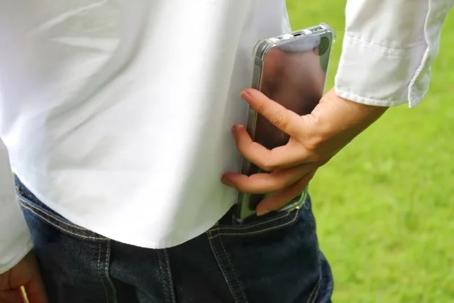 【完全解決】iPhoneのポケット誤作動を防ぐ！簡単設定と効果的な対策法まとめ