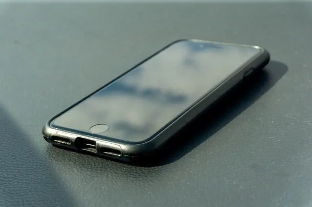 iPhoneが重い＆熱いときの解決法｜今すぐ試せる対処法と予防策まとめ【2025年版】